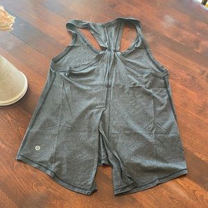 Lululemon Gray Tank with open slit in back size 4